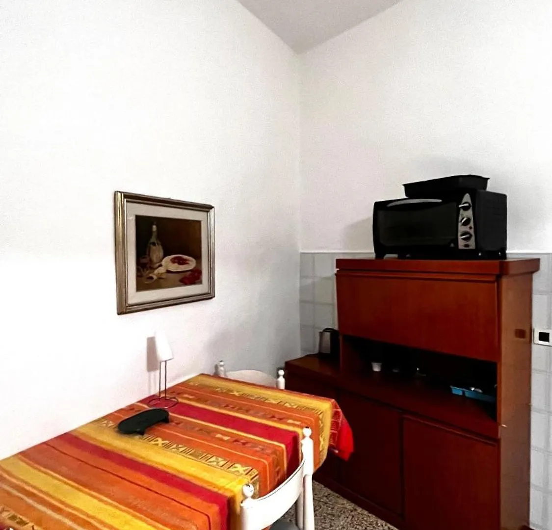 Bed Space Livorno-Center Hostel  Livorno